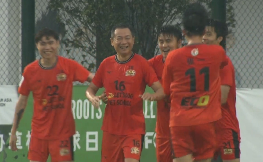 pg模拟器免费-👍老当益壮！58岁朱骏中冠再进球，助球队1球小胜对手