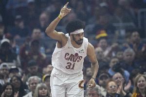 pg模拟器app-末节19分！贾勒特-阿伦11中10狂砍赛季新高29分加16板 罚球11中9