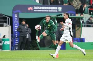 pg模拟器-祝贺！德尔加多完成代表中国俱乐部职业赛事100场里程碑